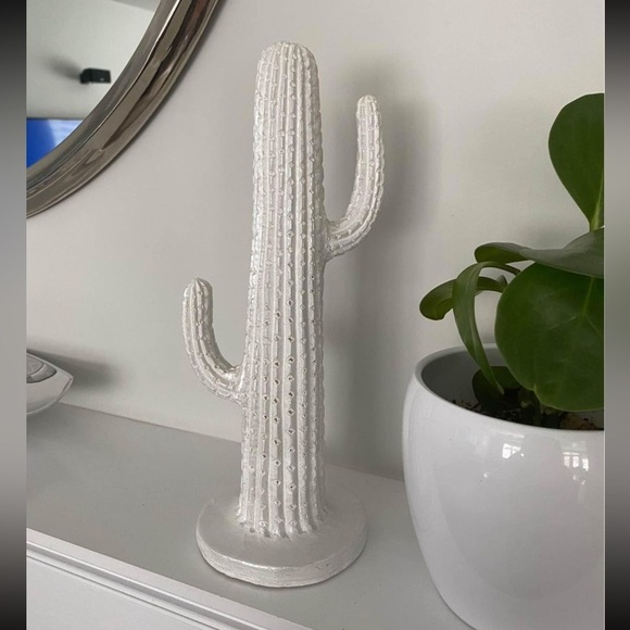 Decorative Statue Sculpture Western Cactus Ceramic White 11 inches Home Decor - Picture 4 of 9